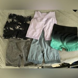 Scrunch gym shorts size M